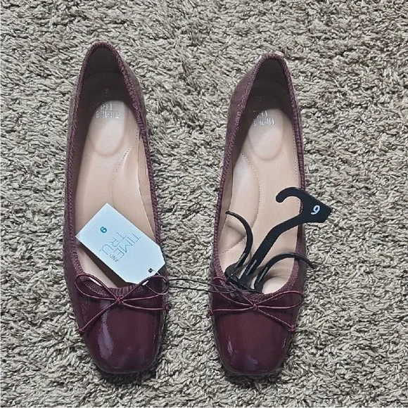 NWT! The Time & Tru Burgundy Ballet Block Heel with Bow Size 9. No Box. - Picture 6 of 14
